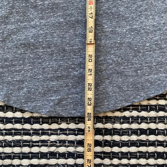 🌿VS PINK Womens Gray White Logo Short Sleeve Shirt M - Picture 6 of 6